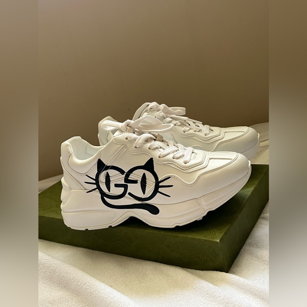 Gucci shoes
